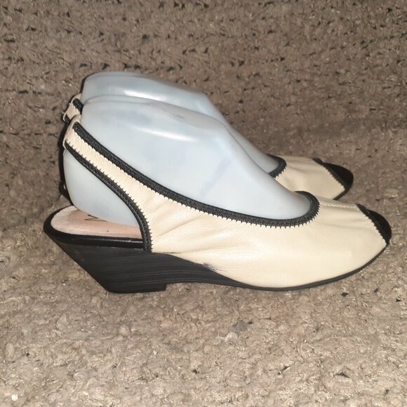MIZ MOOZ-Dory-Beige Leather/Black Elastic Stretch Slingbacks-Sz 38.5-Excellent - Picture 4 of 7